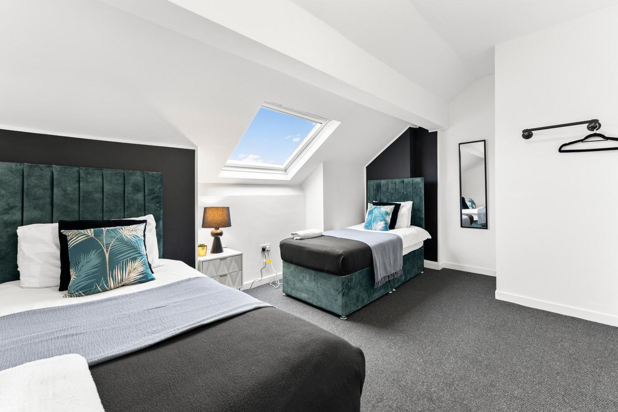 20 Percent Off! Stylish Sheffield Abode Sleeps 12 Leilighet Eksteriør bilde