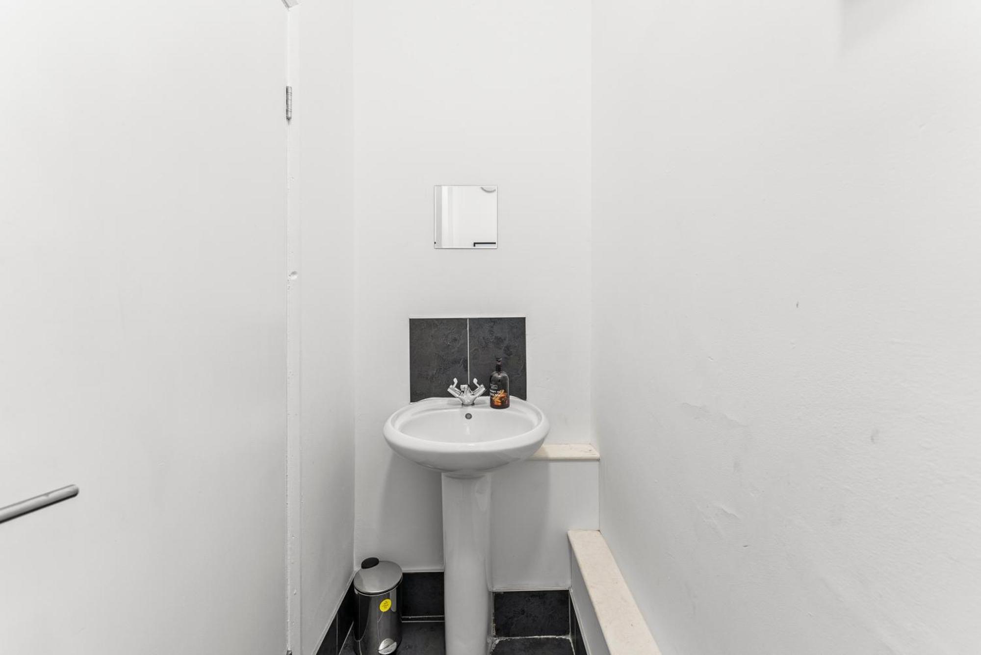 20 Percent Off! Stylish Sheffield Abode Sleeps 12 Leilighet Eksteriør bilde