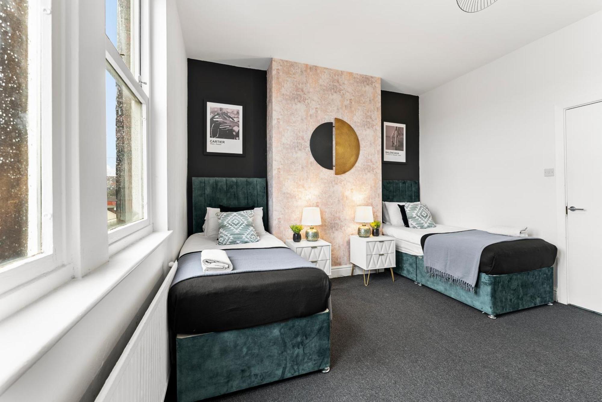20 Percent Off! Stylish Sheffield Abode Sleeps 12 Leilighet Eksteriør bilde
